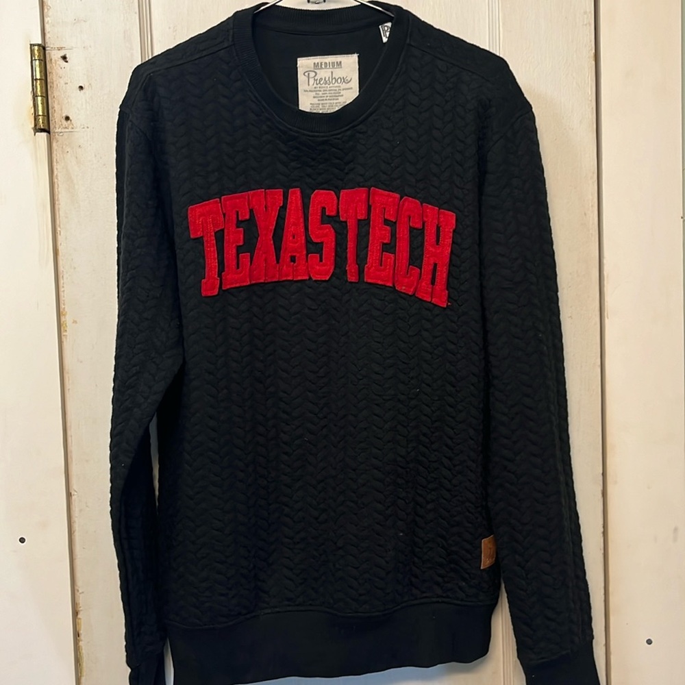 Texas Tech quilted sweatshirt! Pressbox size medium